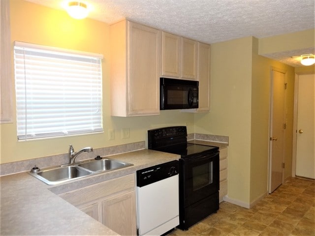 Photo - 2177 Margo Rd