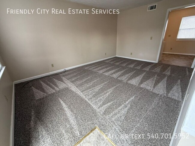 Photo - 57 Rockbridge Cir