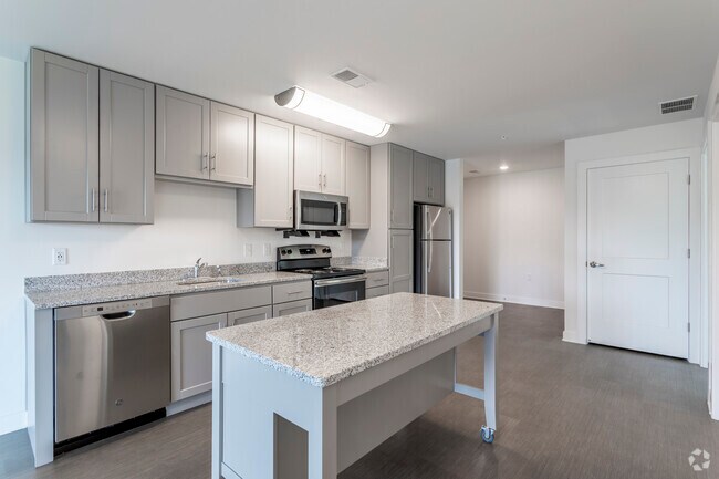 2 BR, 2 BA - 804-927 SF