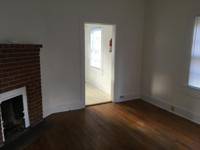 Photo - 1847 Devine St Unit 3