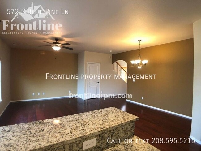 Photo - 572 S Blue Pine Ln