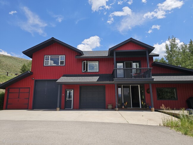 Photo - 6748 Henrys Rd