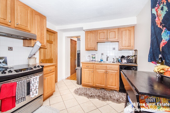 Photo - 39 Charles St