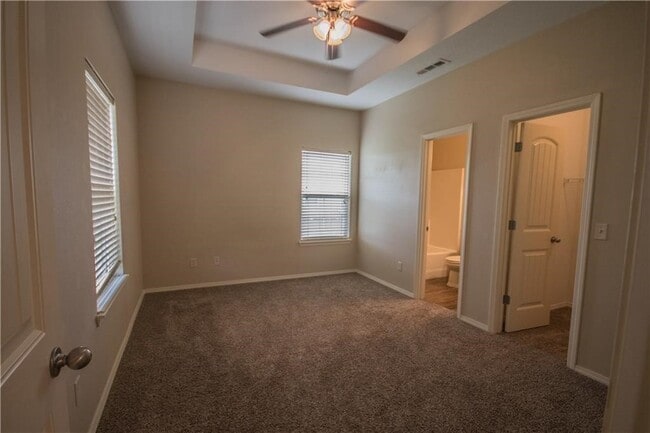 Photo - 1240 Marigold Rd