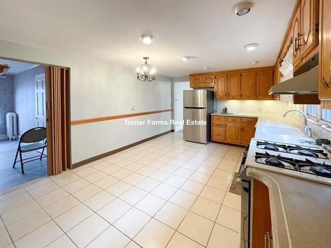 Building Photo - 11 Bowdoin St Rental