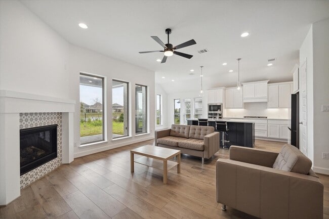 Photo - 645 Cape Capri Dr