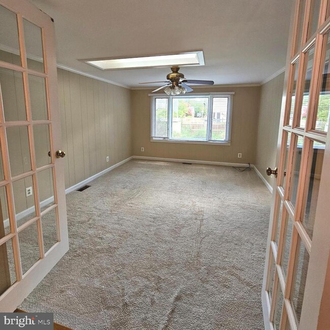 Photo - 5817 5th St S