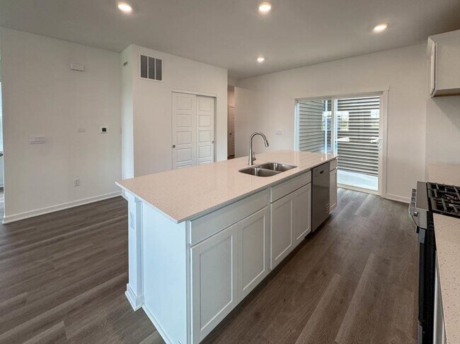 Photo - 513 Oak Opening Dr