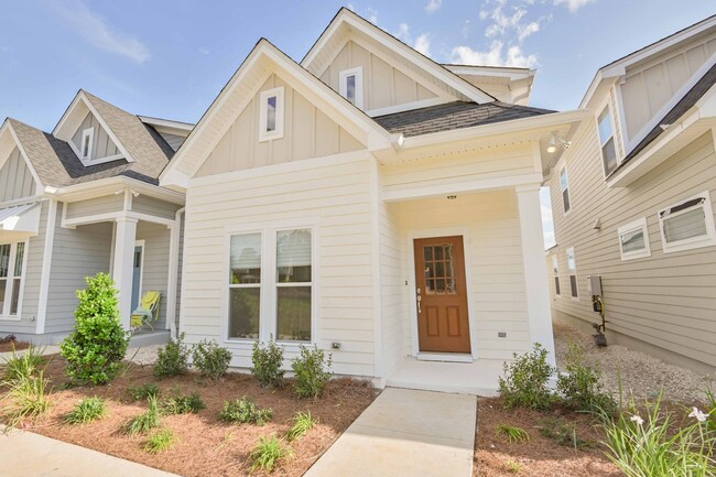 Beautiful New Construction 3/2.5 Home, Loc... - Beautiful New Construction 3/2.5 Home, Loc...