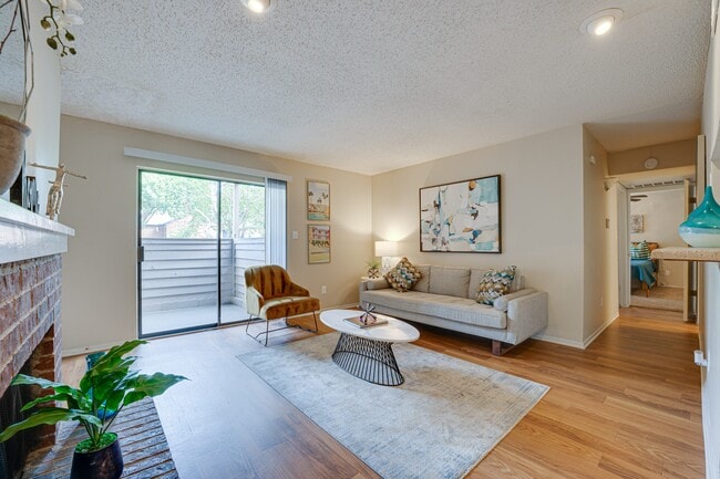 Photo - Indian Creek Apartments