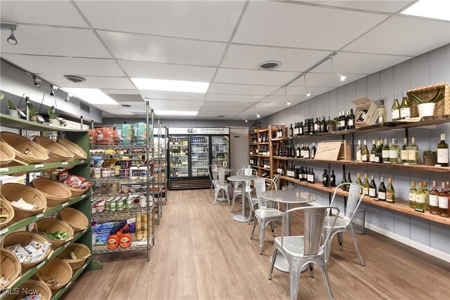 Building Photo - 12900 Lake Ave Unit 1905