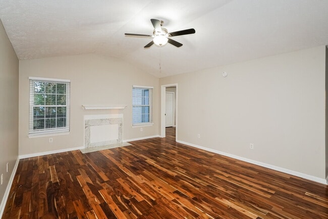 Photo - 452 Cedar Park Cir