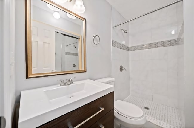 Photo - 1315 Shiloh Trail E Northwest