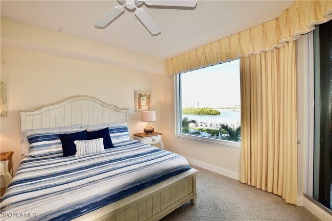 Photo - 430 Cove Tower Dr Unidad 302