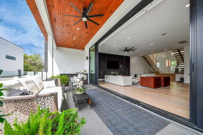 Photo - 5327 S Braeswood Blvd