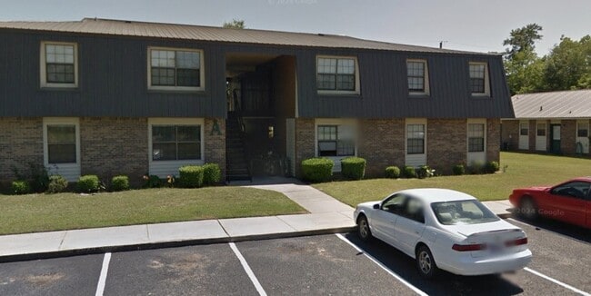 Building Photo - 401 Dogwood Dr Rental
