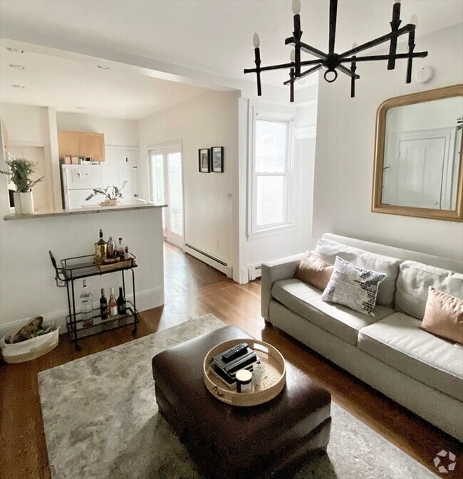 Building Photo - 16 Sackville St Unit 1 Rental