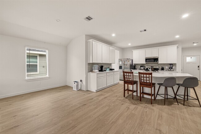 Photo - 30518 White Cliff Ct