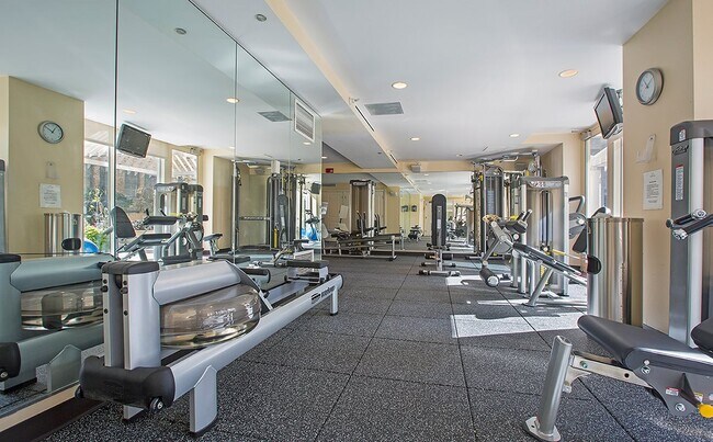 Photo - 55 E Erie St