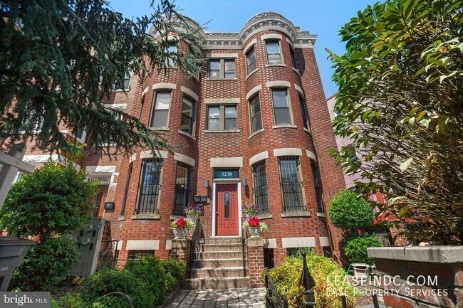 Building Photo - 3238 13th St NW Unit #3 Rental