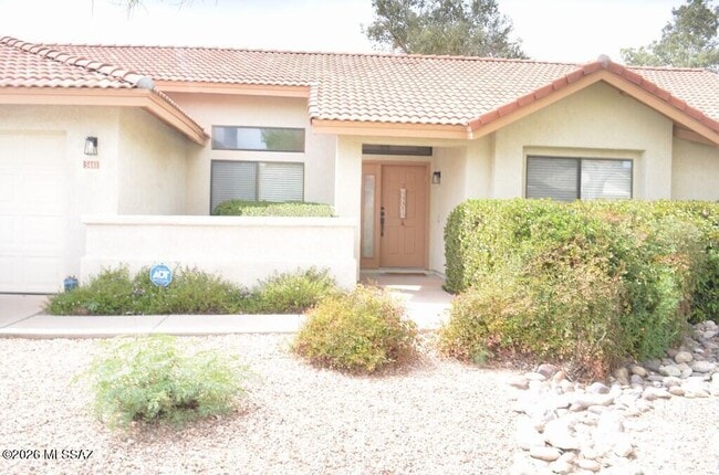 Building Photo - 5461 N Waterfield Dr
