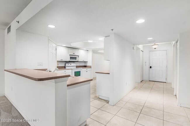 Photo - 7048 Sevilla Ct Unit 402