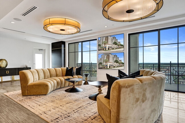 101 Via Mizner