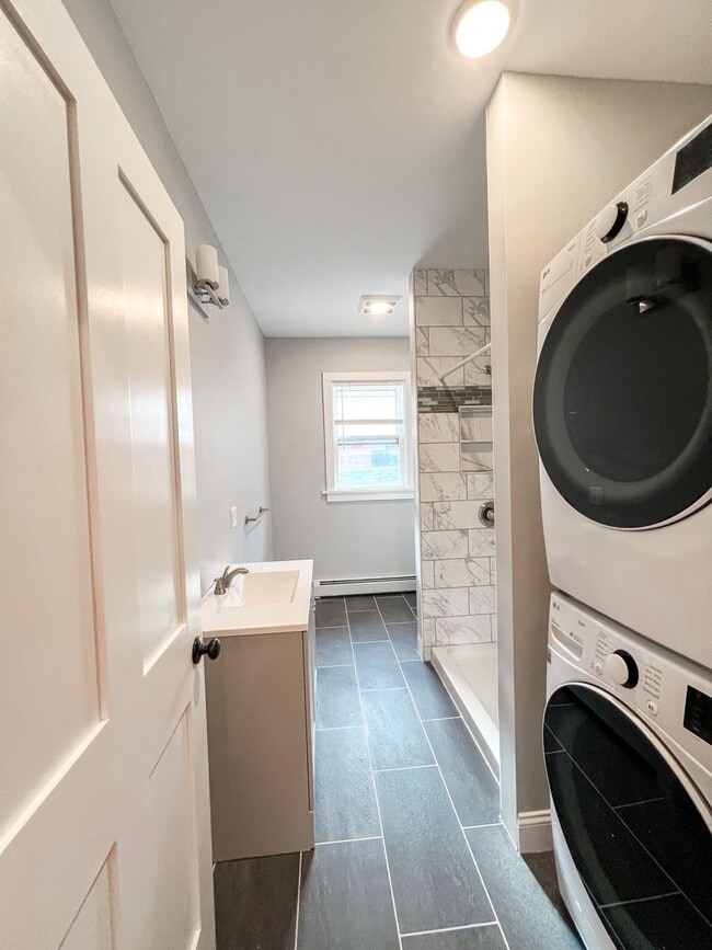 Building Photo - 27-29 Pine St Unit 29 Pine St Rental