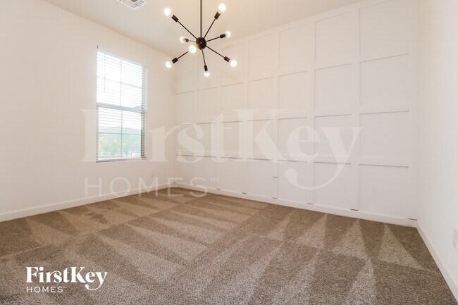 17538 W Villa Hermosa Ln