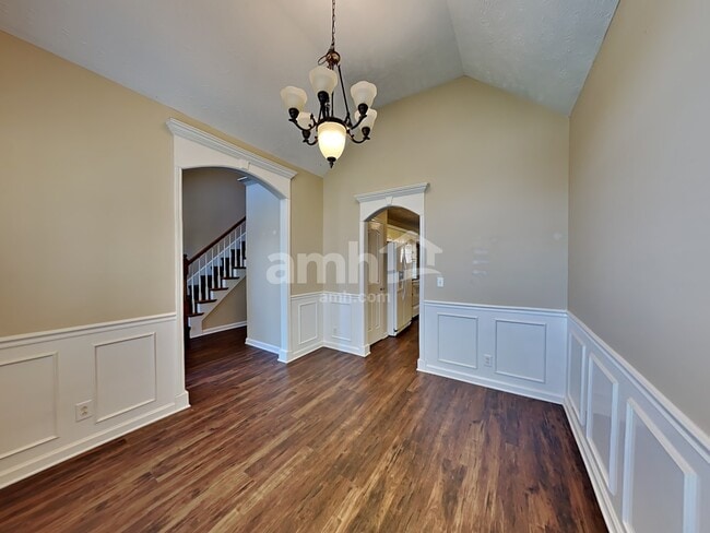 Photo - 2519 Claymore Run