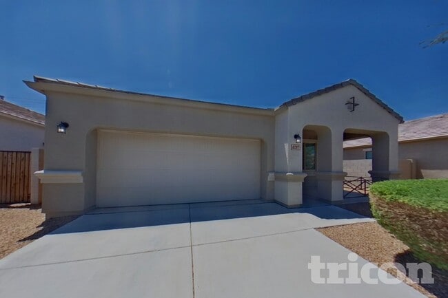 Building Photo - 41287 W Hensley Way
