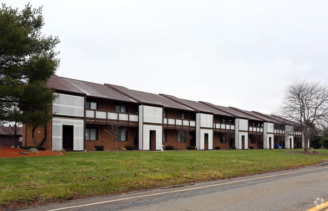 Eastwood Apartments - Eastwood Apartments