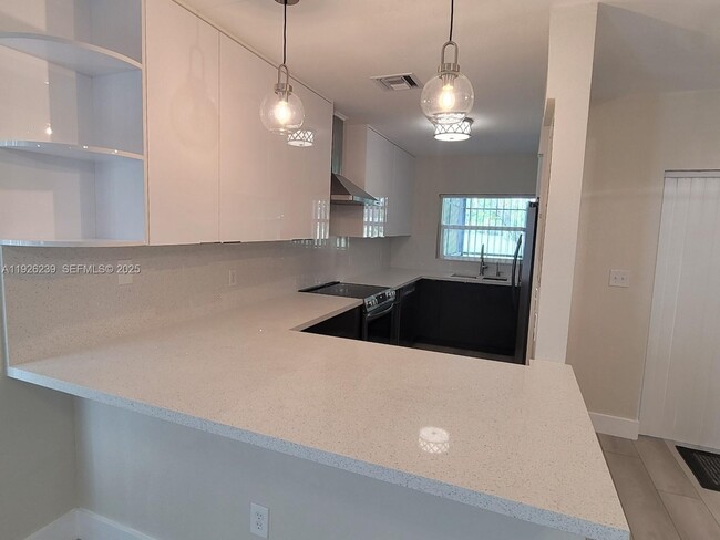 Photo - 19066 Bob-O-Link Dr