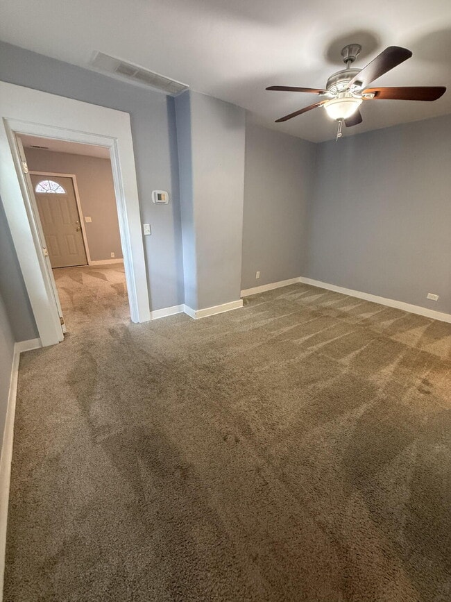 Photo - 2 bedroom, 1 bathroom House deep in the heart of the Highlands.