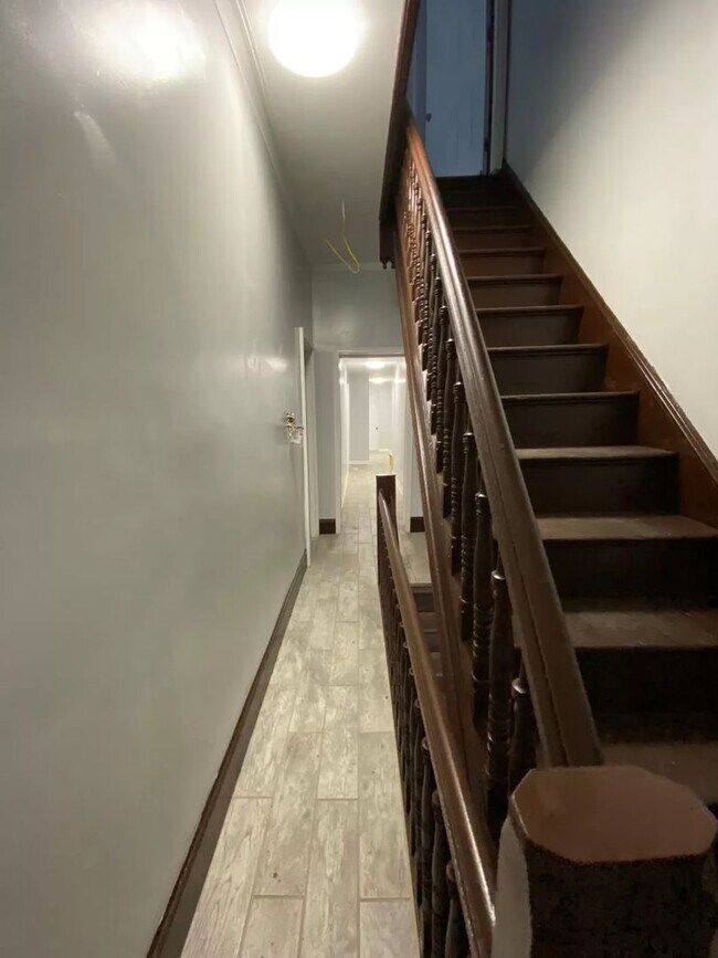 Photo - 4231 Lancaster Ave Unit 2R