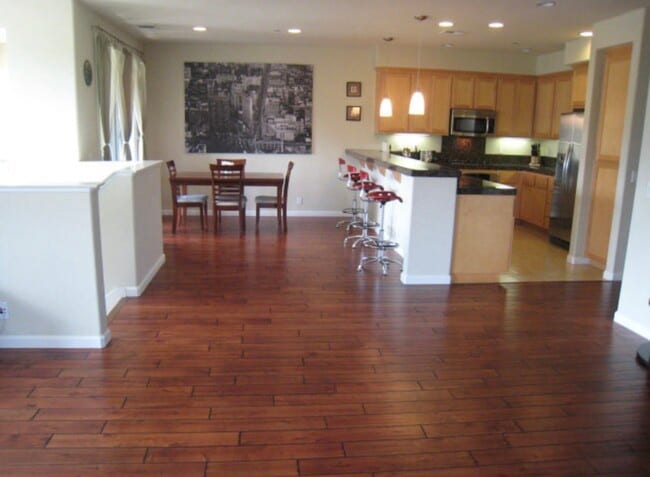 Photo - 2095 Samaritan Dr