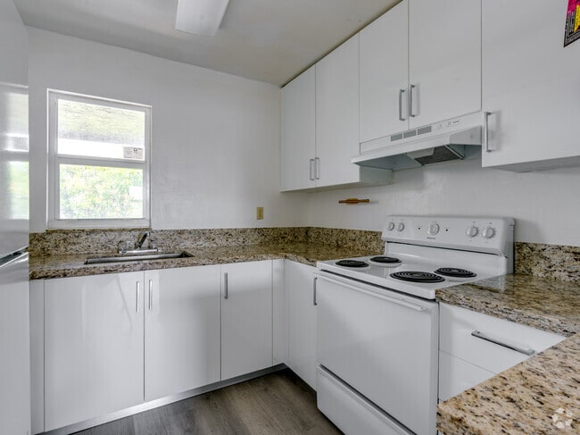 2 BR, 2 BA - 864SF - Kitchen - El Jardin Apartments