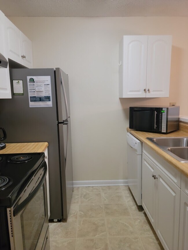 Photo - 36 Lakeshore Terrace