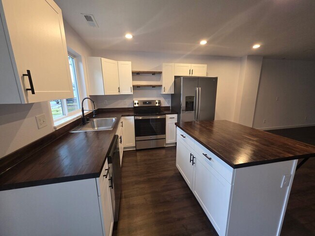 Photo - E. 38th Avenue Duplex's Unit 1311