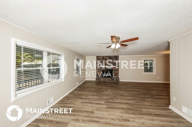 Photo - 6185 Hillpine Dr