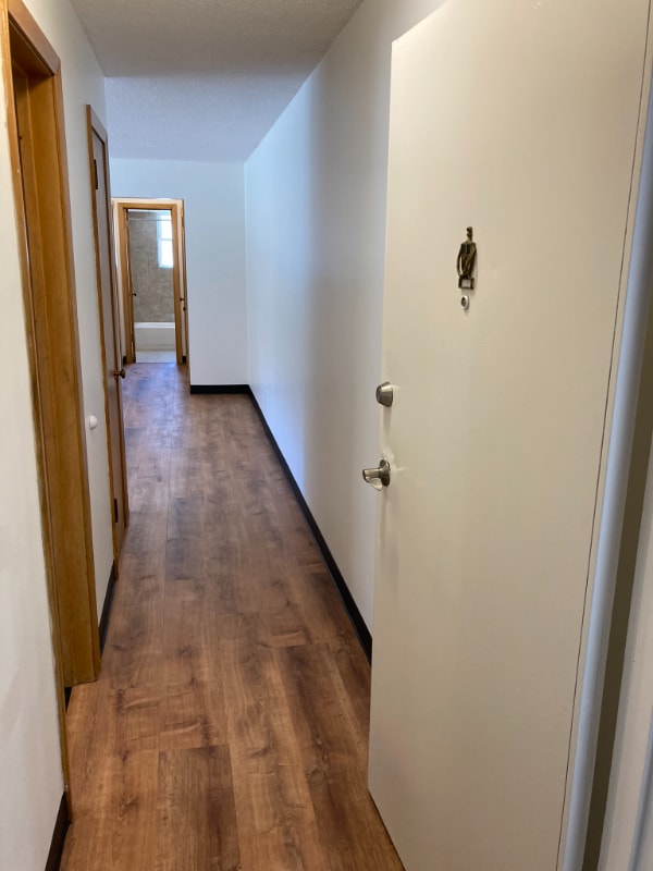 Photo - 408 6th St SW Apartment Unit 3