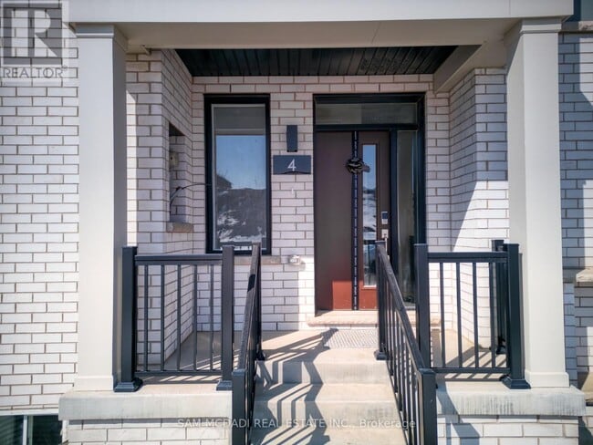 Photo - 4 Timber Falls Dr