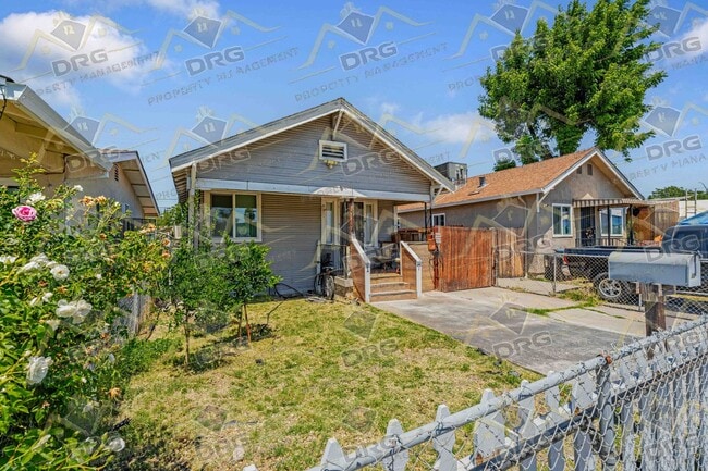 Photo - 17 W 6th St