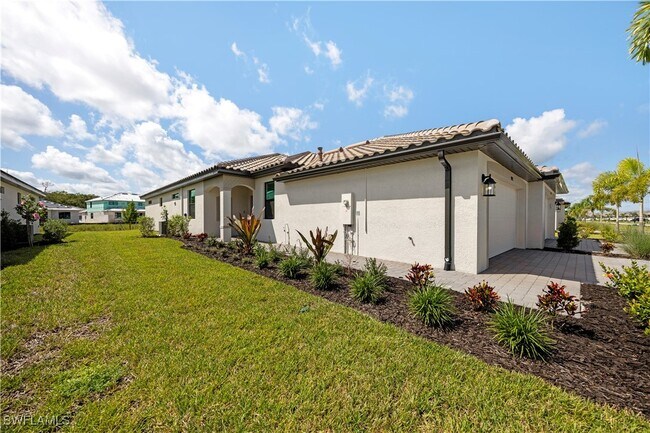 Photo - 19597 Hinkley Dr