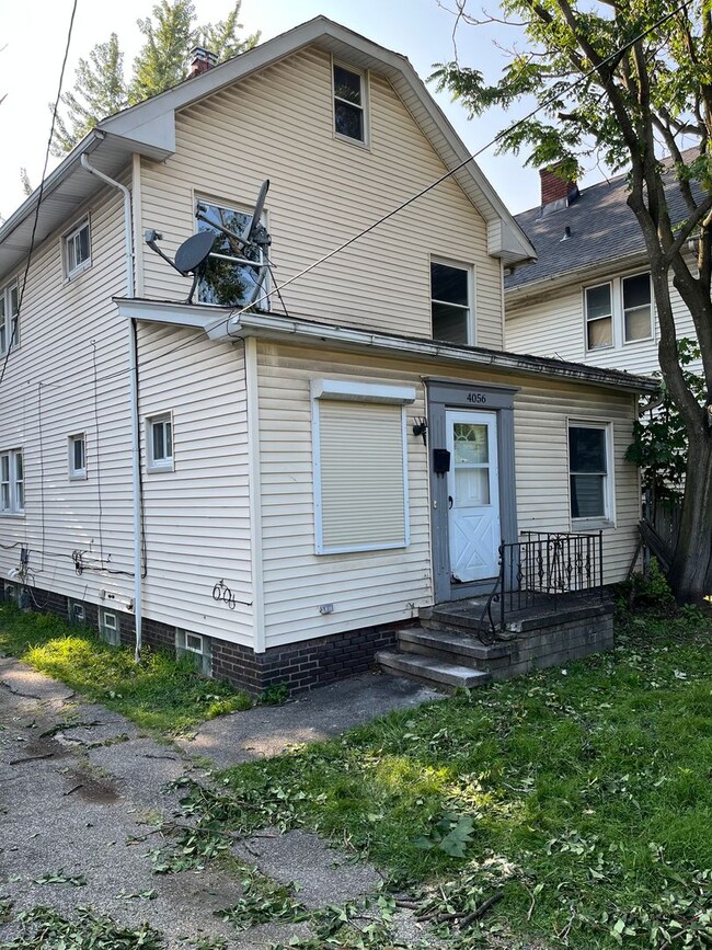Building Photo - 4056 E 123rd St Unit #1 - vacant Rental