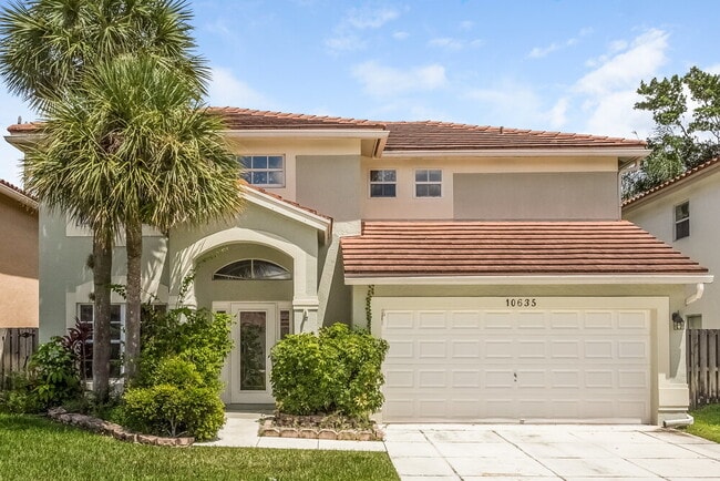 Building Photo - 10635 Buttonwood Lake Dr