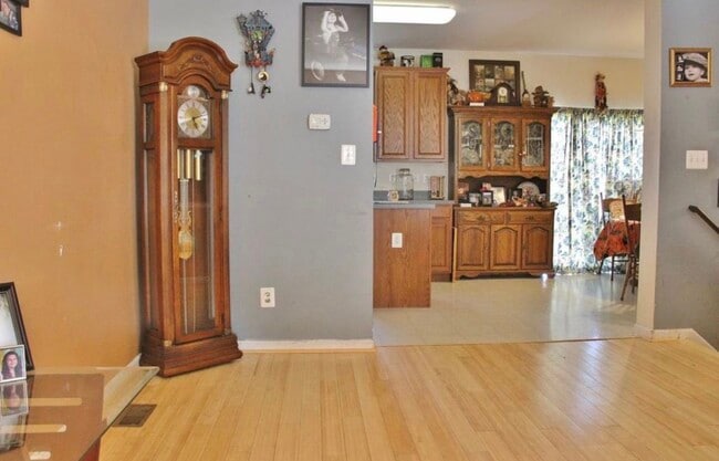 Photo - 3704 Armory Ln