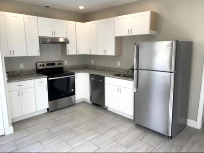 226 S Main St 3  