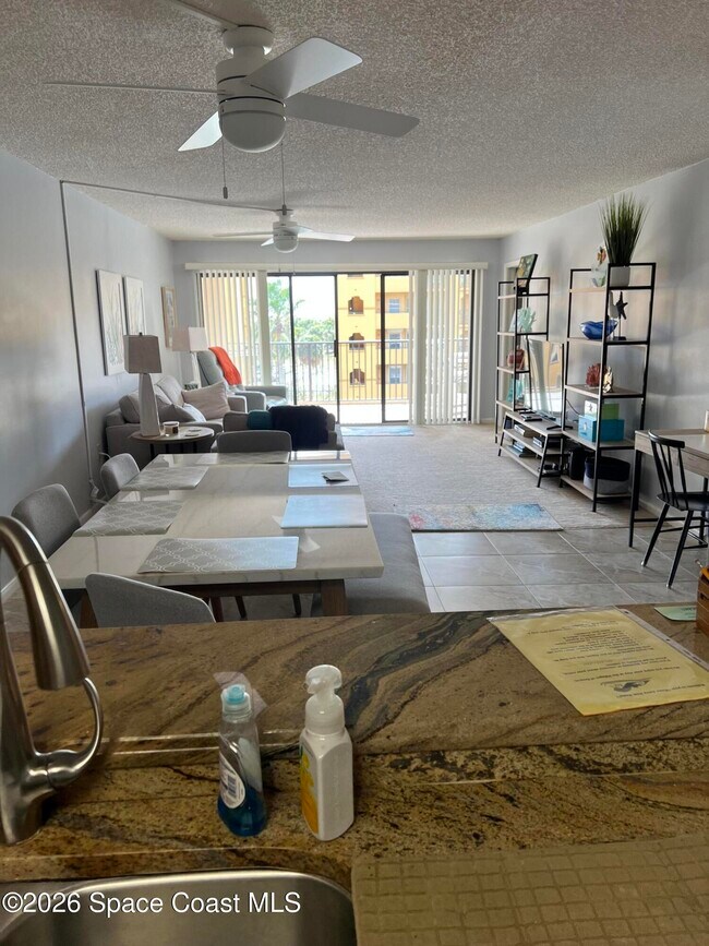 Photo - 8494 Ridgewood Ave Unidad 4403