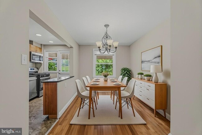 Photo - 586 Lucia Ave